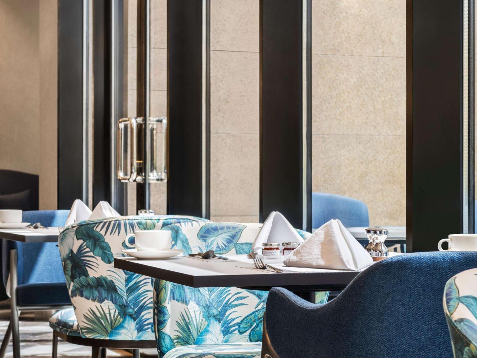 Mercure Riyadh Al Anoud Exterior photo
