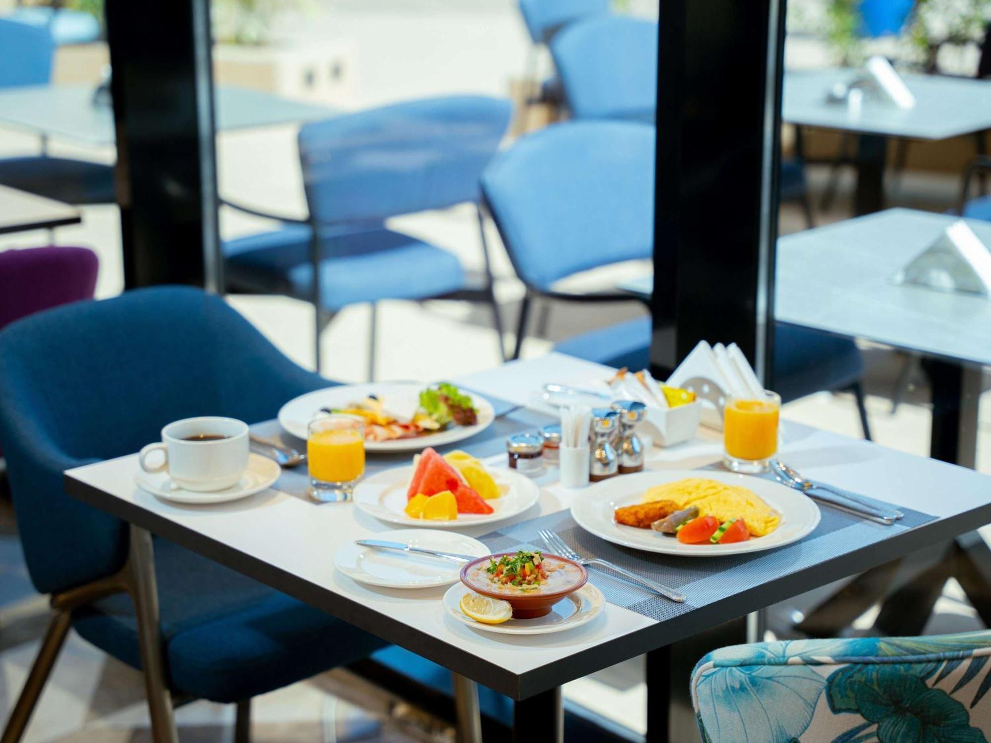 Mercure Riyadh Al Anoud Exterior photo