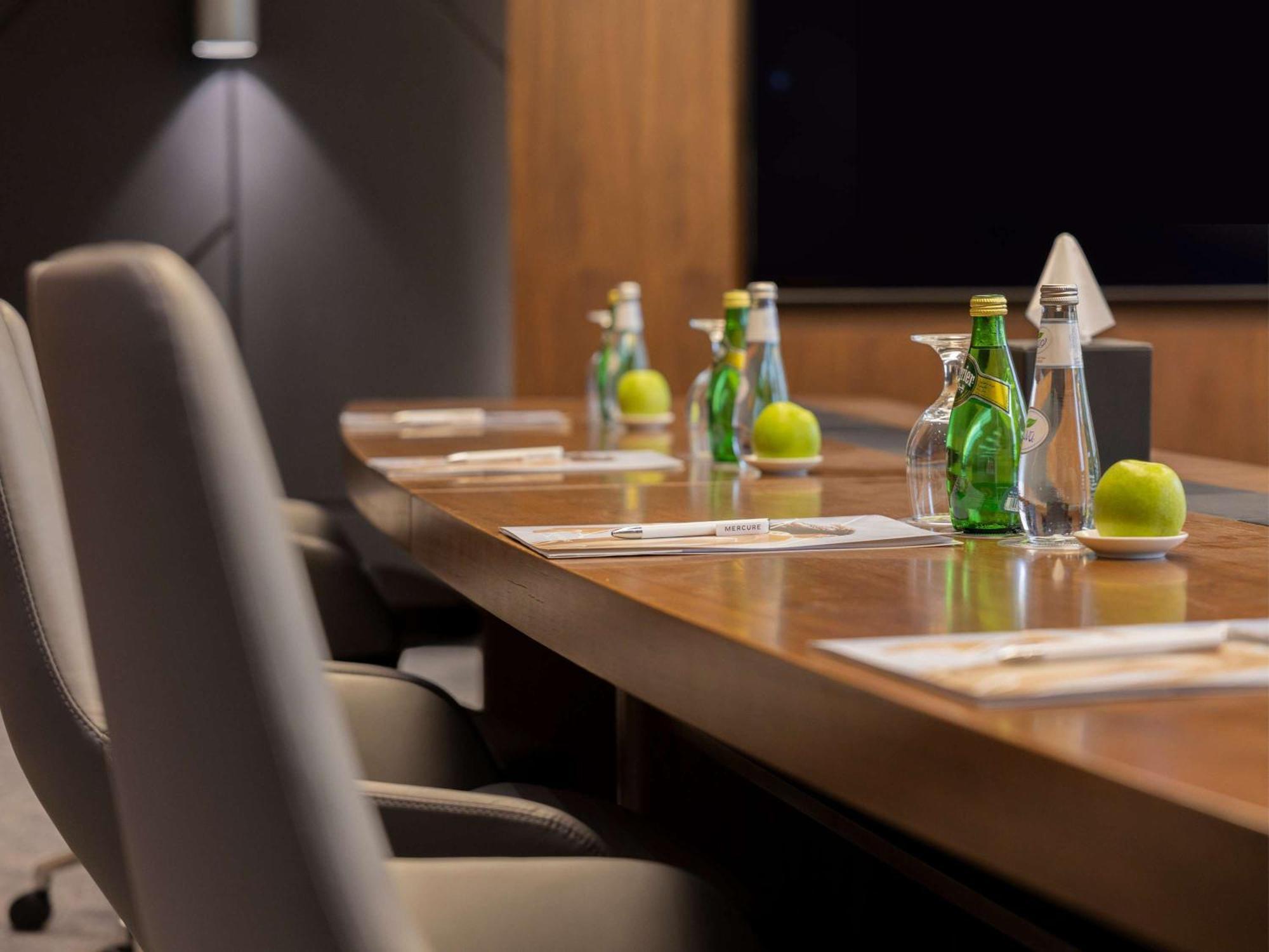 Mercure Riyadh Al Anoud Exterior photo